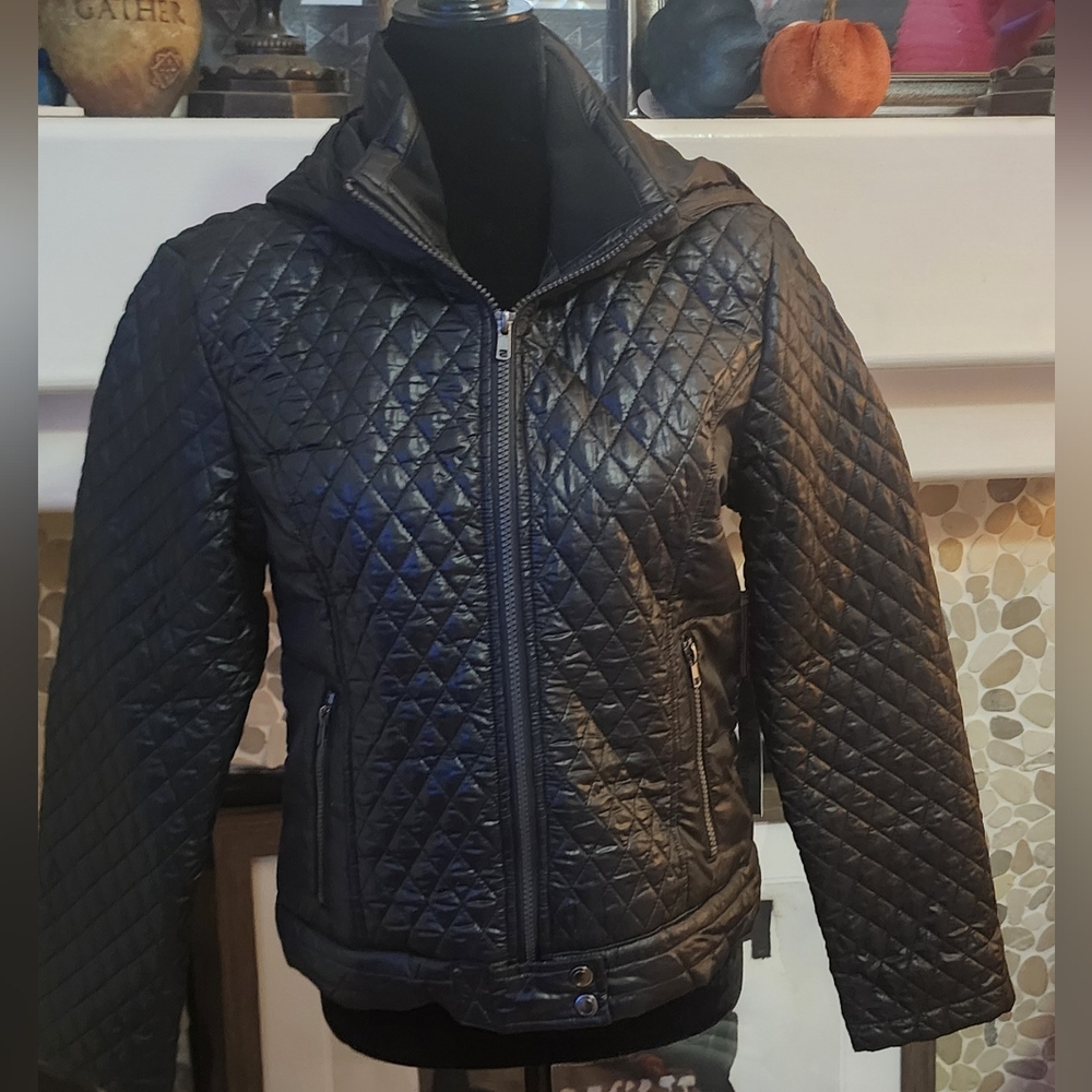 NWT Pink Platinum Quilted Black Zippered Jacket, Size M